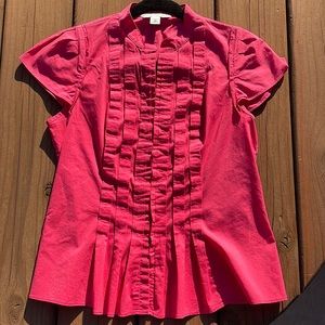 Banana Republic pink hidden button shirt. Great with dress pants or a skirt. XS